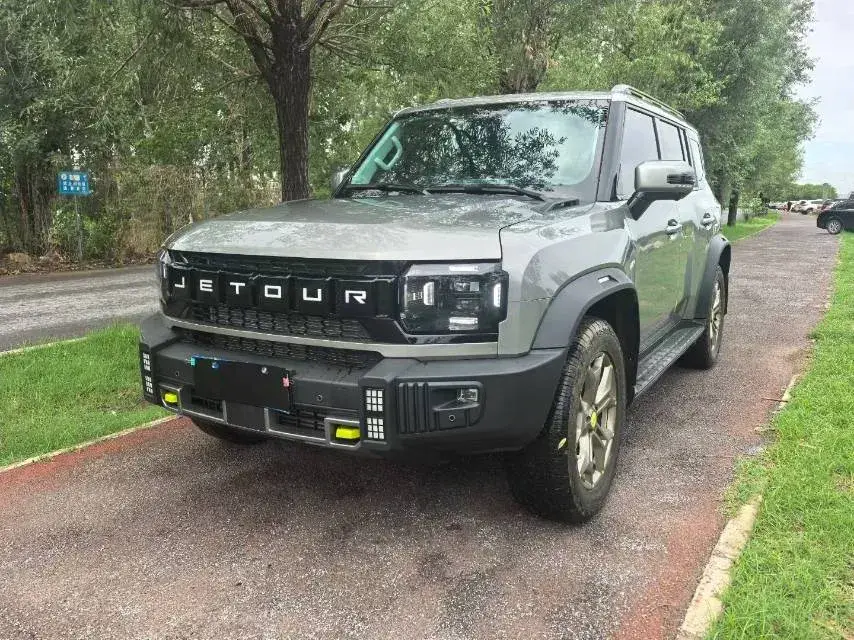 2023 Jetour Traveller 2.0T 254HP L4 8AT