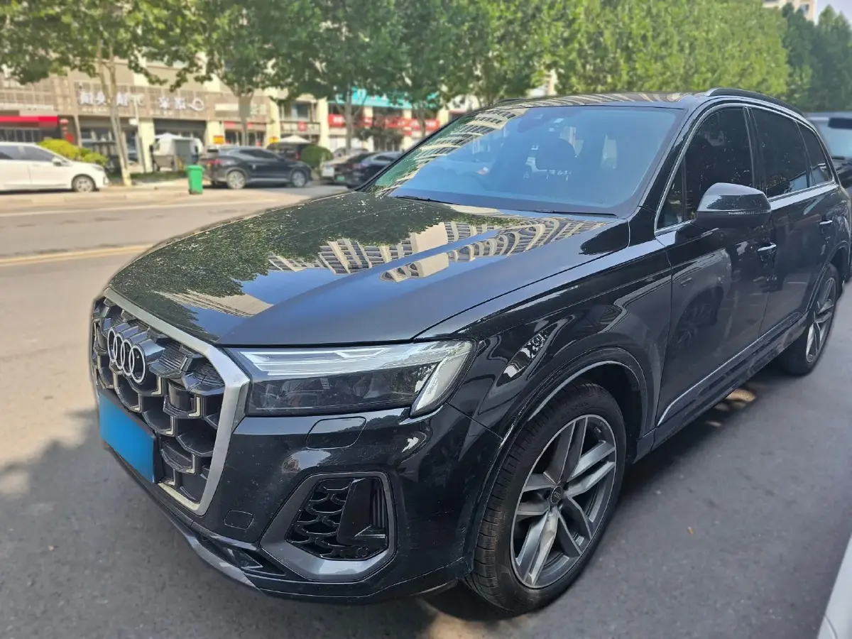 2025 Audi Q7 3.0T 340HP V6 8AT