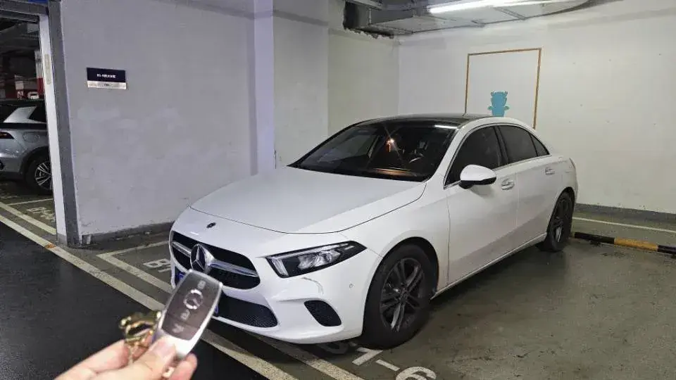 2020 Mercedes-Benz A Class 1.3T 163HP L4 7DCT