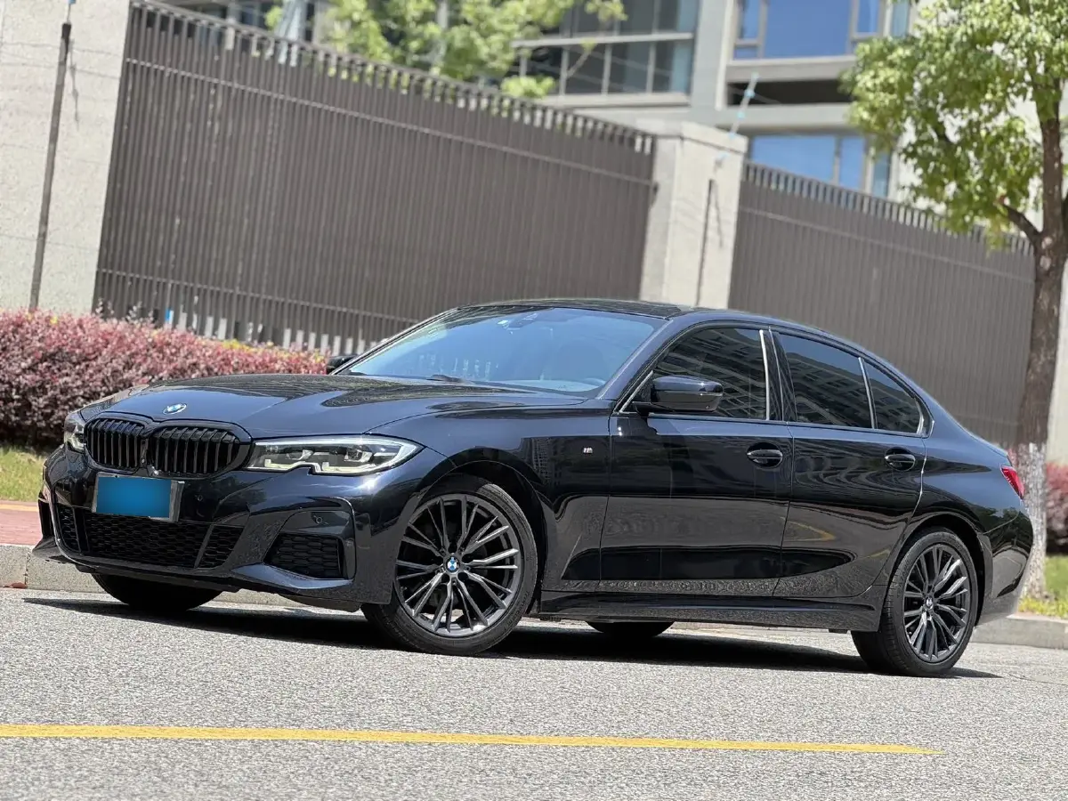 2021 BMW 3 Series 2.0T 184HP L4 8AT