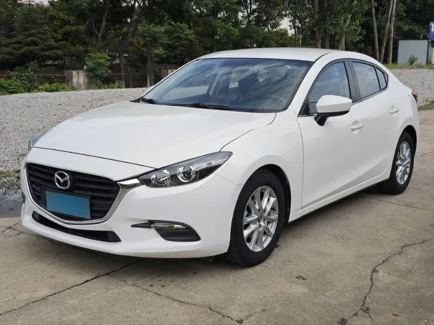 2017 Mazda 3 Axela 1.5L 117HP L4 6AT