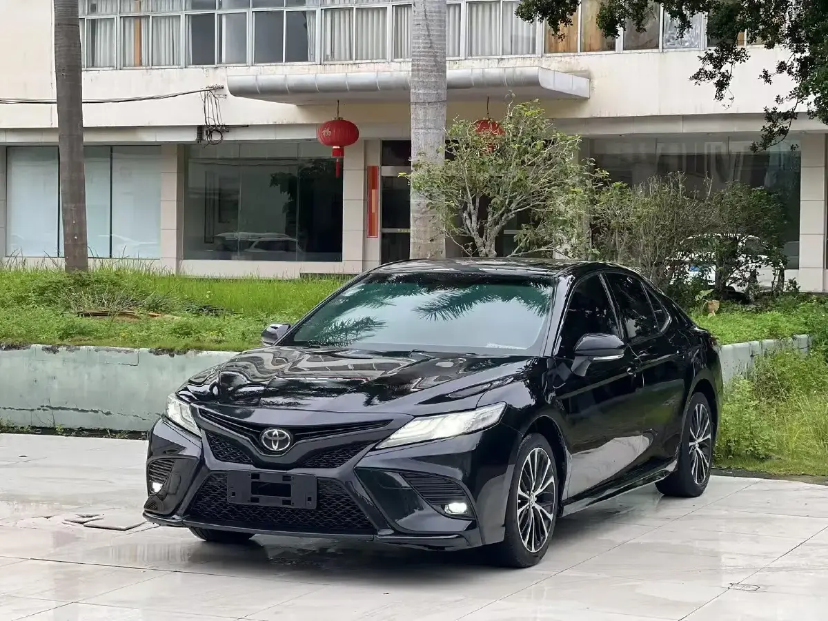 2018 Toyota Camry 2.0L 169HP L4 6AT