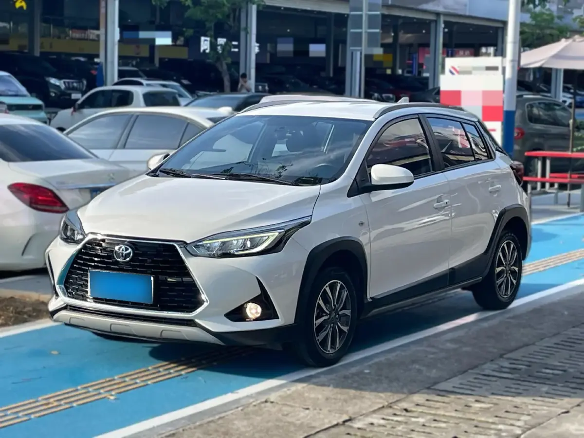 2022 Toyota Yaris L 1.5L 112HP L4 CVT