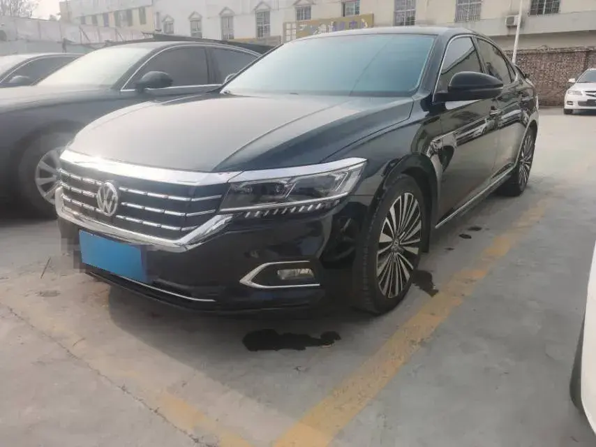 2019 Volkswagen Passat 2.0T 186HP L4 7DCT