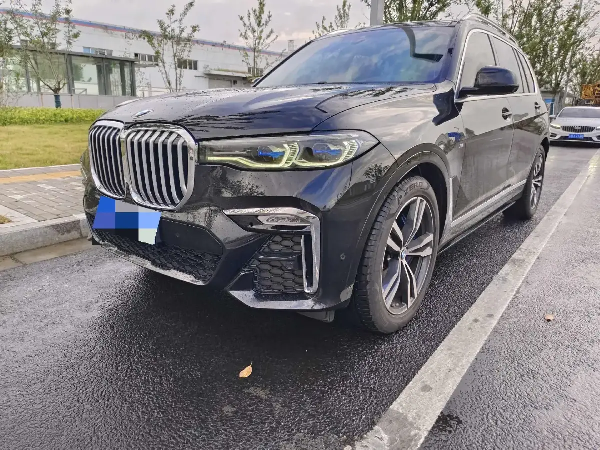 2021 BMW X7 3.0T 340HP L6 8AT
