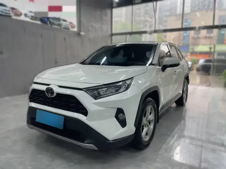 2021 Toyota RAV4 2.0L 171HP L4 CVT