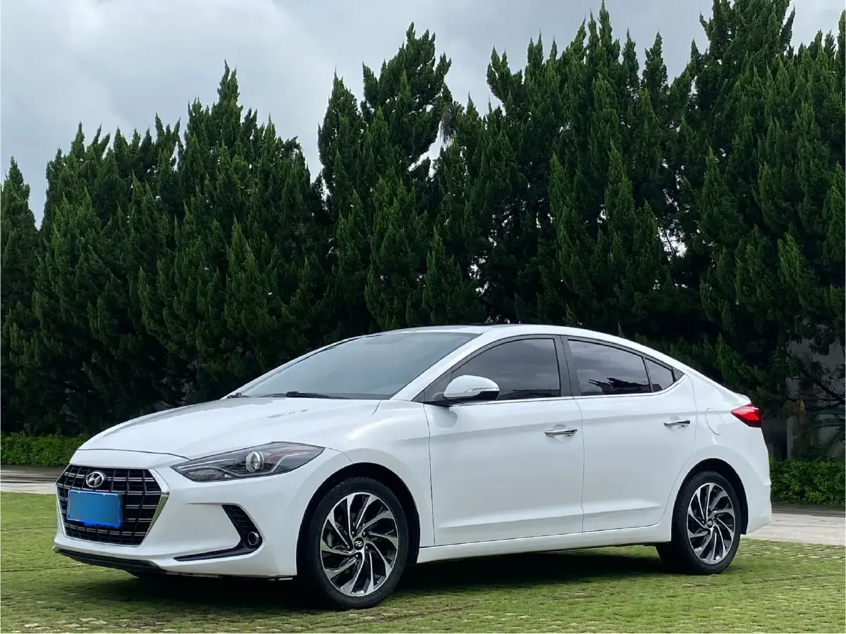 2019 Hyundai Elantra 1.4T 130HP L4 7DCT