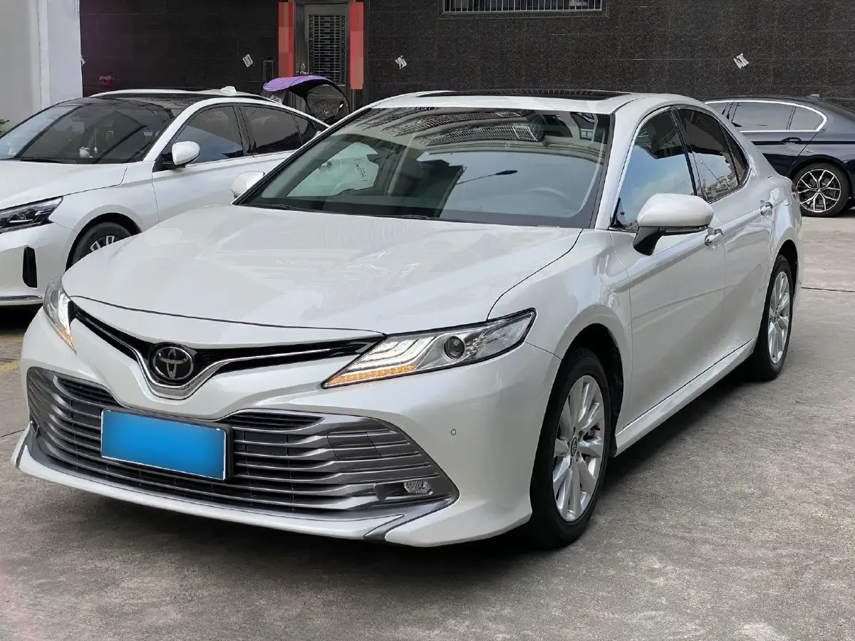 2019 Toyota Camry 2.0L 178HP L4 CVT