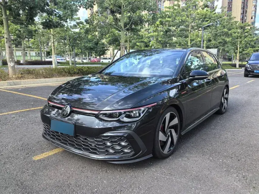 2023 Volkswagen GolfGTI 2.0T 220HP L4 7DCT