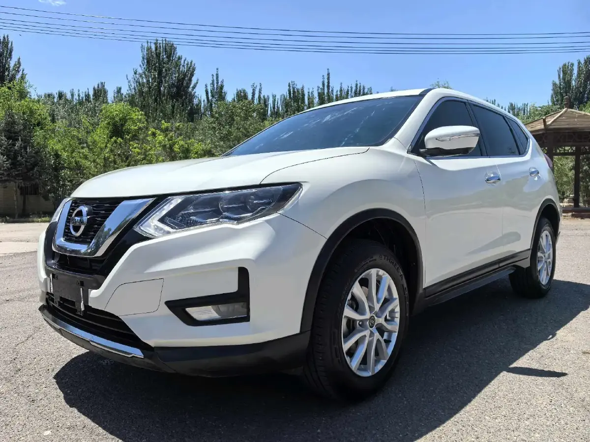 2021 Nissan X-Trail 2.0L 151HP L4 CVT