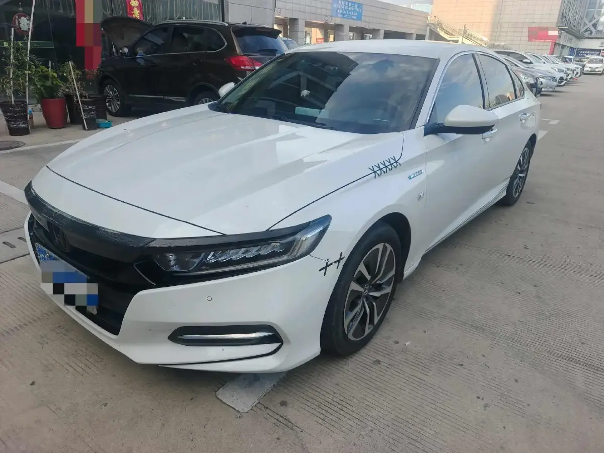 2018 Honda Accord 2.0L 146HP L4 E-CVT Hybrid