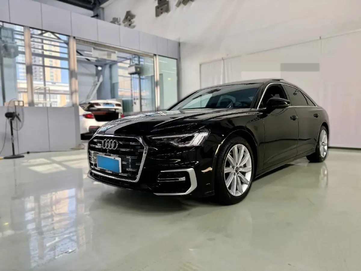 2024 Audi A6L 2.0T 245HP L4 7DCT