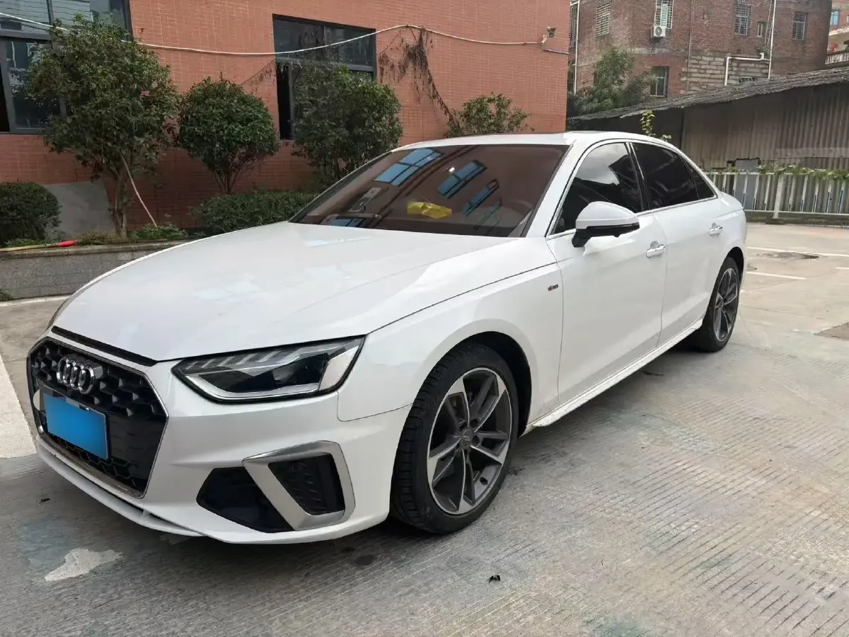 2020 Audi A4L 2.0T 150HP L4 7DCT