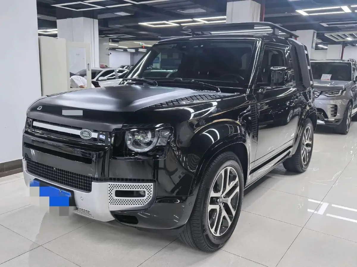 2023 Land Rover Defender 3.0T 400HP L6 8AT