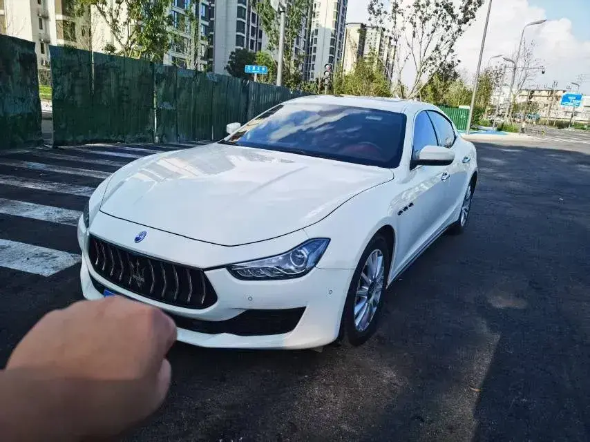 2018 Maserati Ghibli 3.0T 350HP V6 8AT
