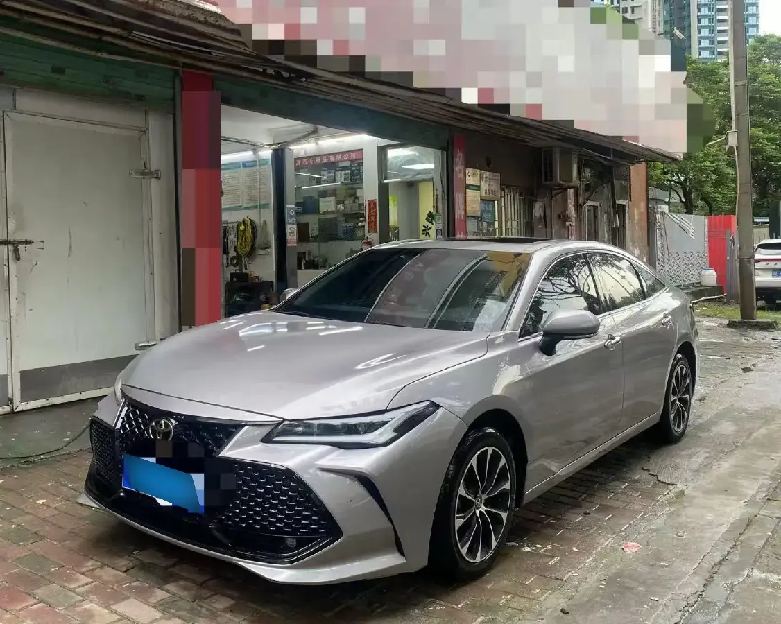2022 Toyota Avalon 2.5L 209HP L4 8AT