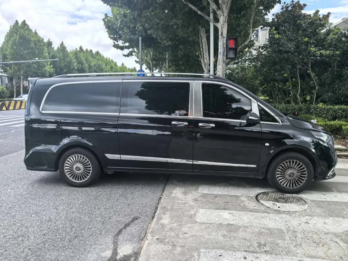 2023 Mercedes-Benz Vito 2.0T 211HP L4 9AT,autocango,china used car exporter,china ev exporter,chinese used car exporter,chinese used ev exporter