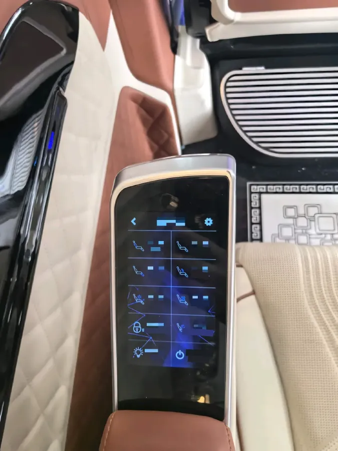 2023 Mercedes-Benz Vito 2.0T 211HP L4 9AT,autocango,china used car exporter,china ev exporter,chinese used car exporter,chinese used ev exporter