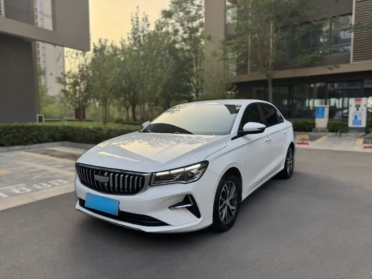 2025 Geely Emgrand 1.5L 127HP L4 5MT