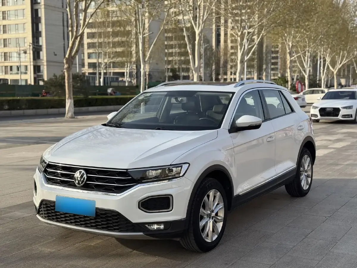 2021 Volkswagen T-Roc 1.4T 150HP L4 7DCT