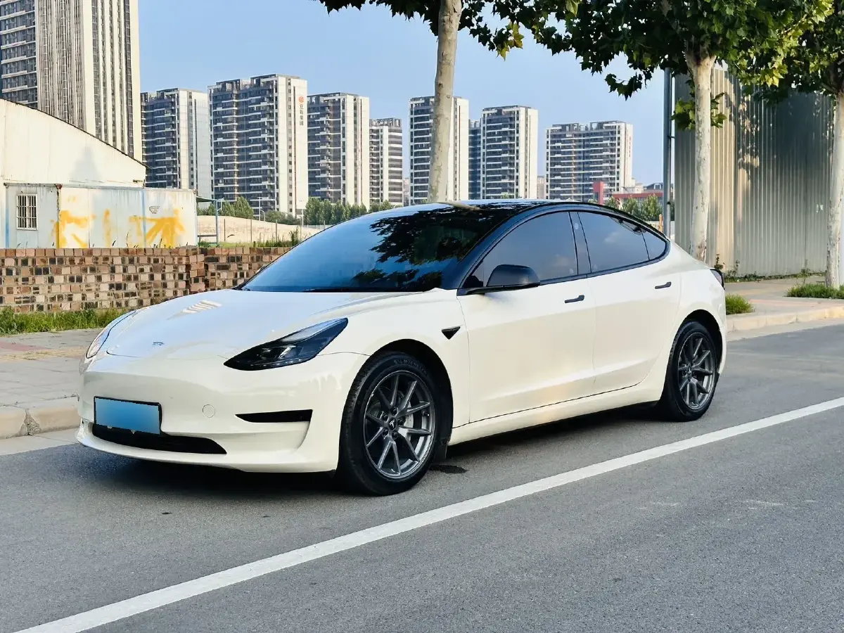2022 Tesla Model 3 BEV 60KWH