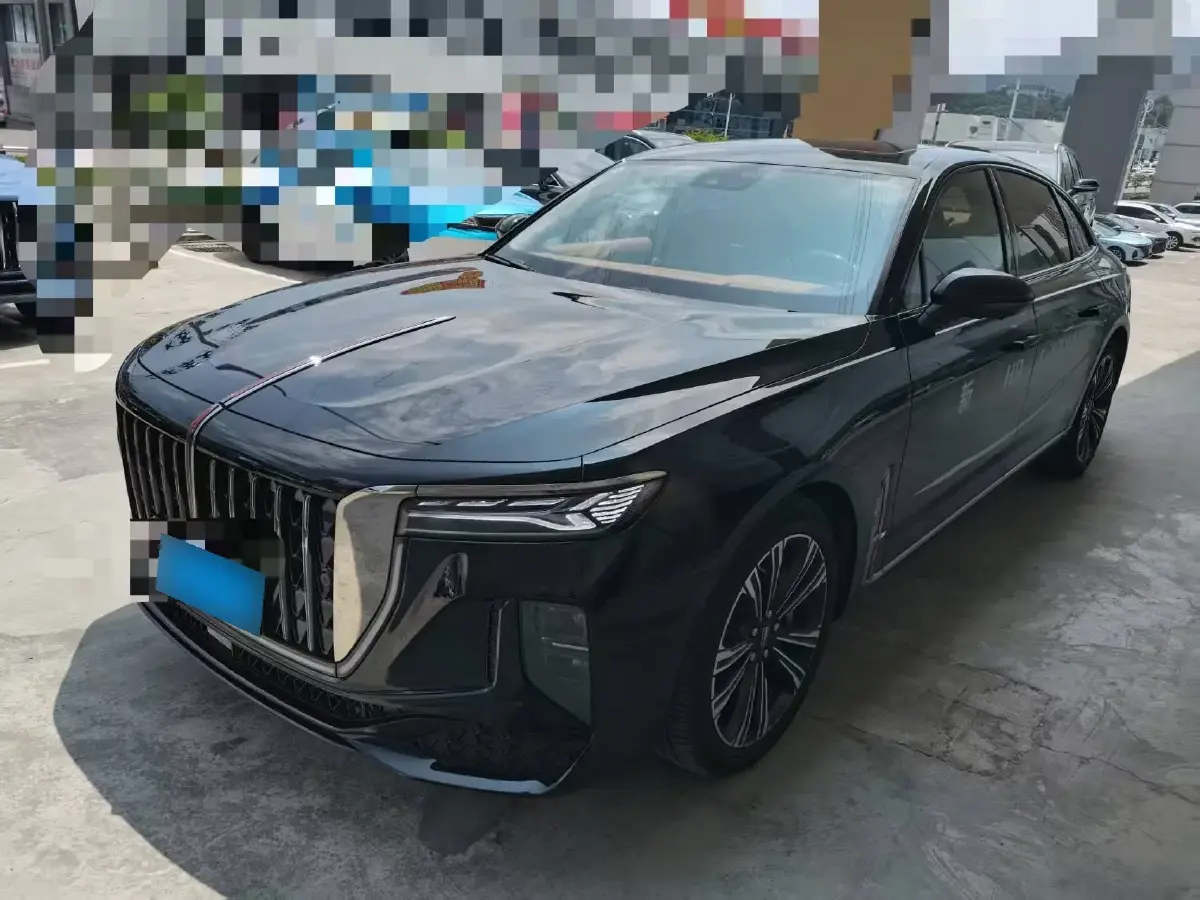 2024 HongQi H9 2.0T 252HP L4 7DCT