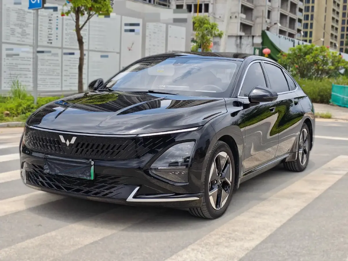 2023 WuLing XingGuang 1.5L 106HP L4 E-CVT PHEV 20.5KWH