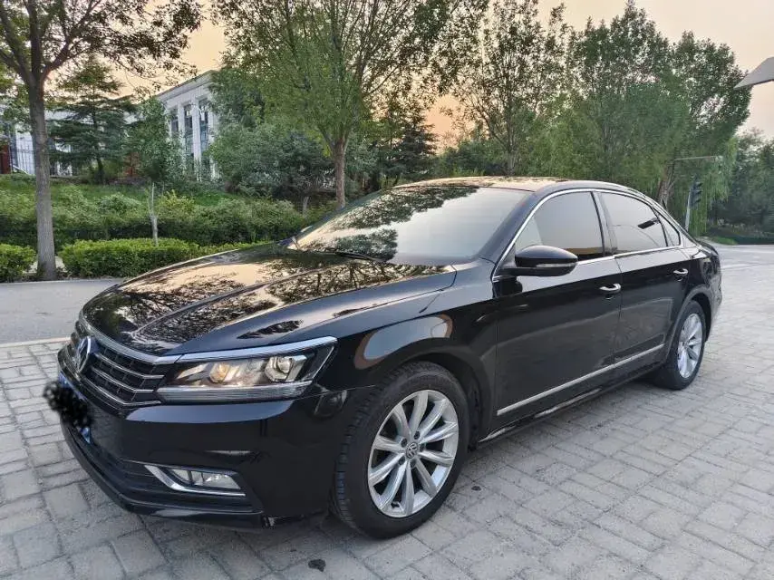 2017 Volkswagen Passat 1.8T 180HP L4 7DCT
