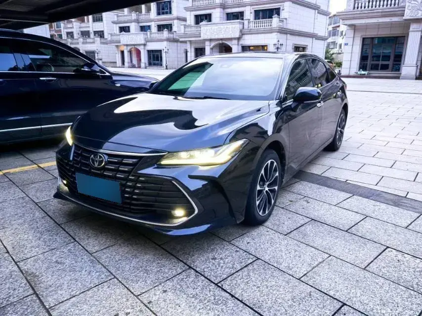2022 Toyota Avalon 2.5L 209HP L4 8AT