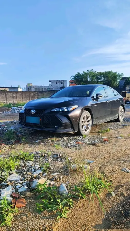 2019 Toyota Avalon 2.5L 178HP L4 E-CVT Hybrid