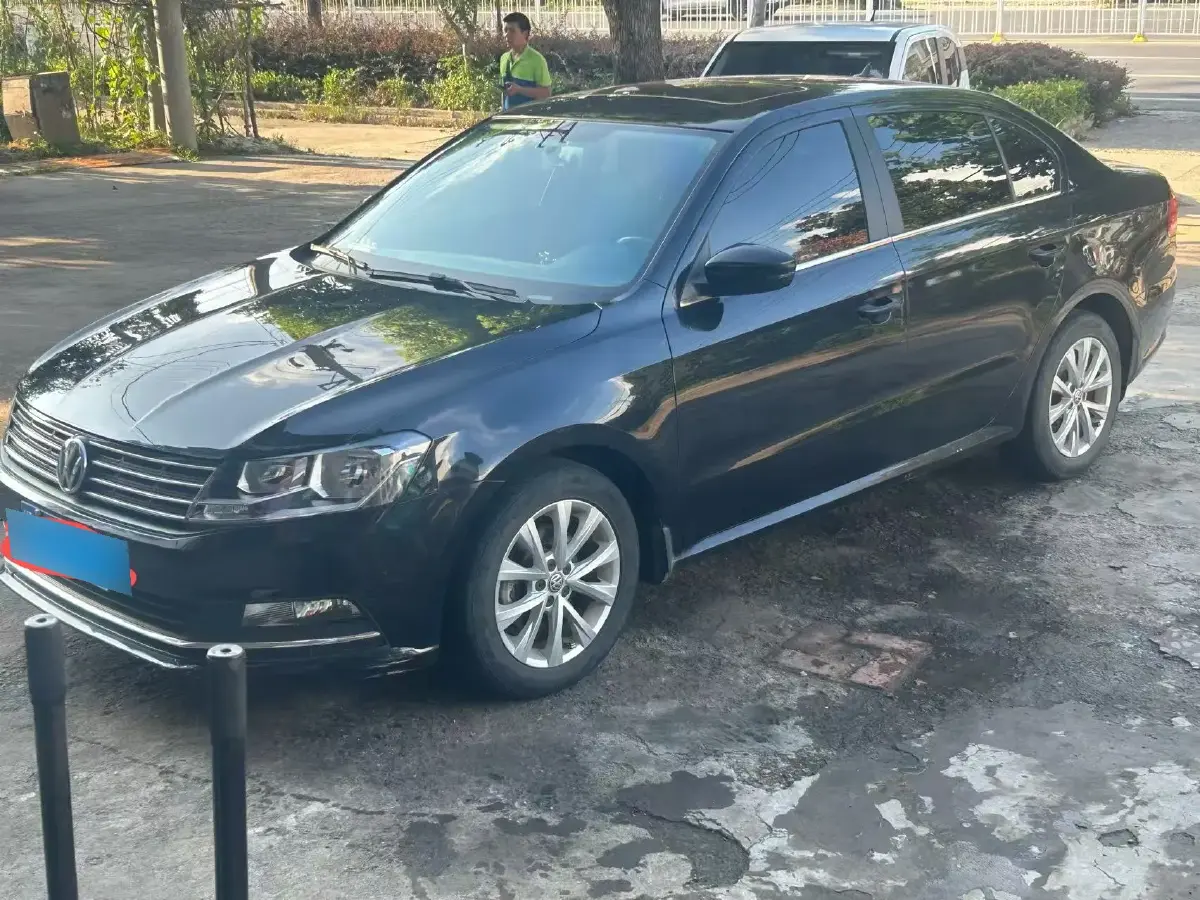 2017 Volkswagen Lavida 1.6L 110HP L4 6AT