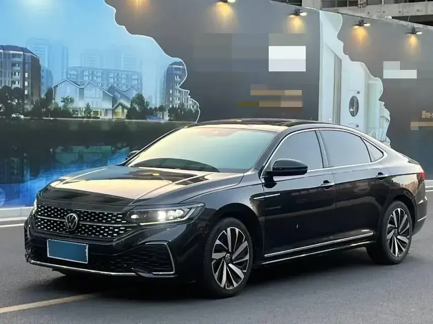 2022 Volkswagen Passat 2.0T 186HP L4 7DCT