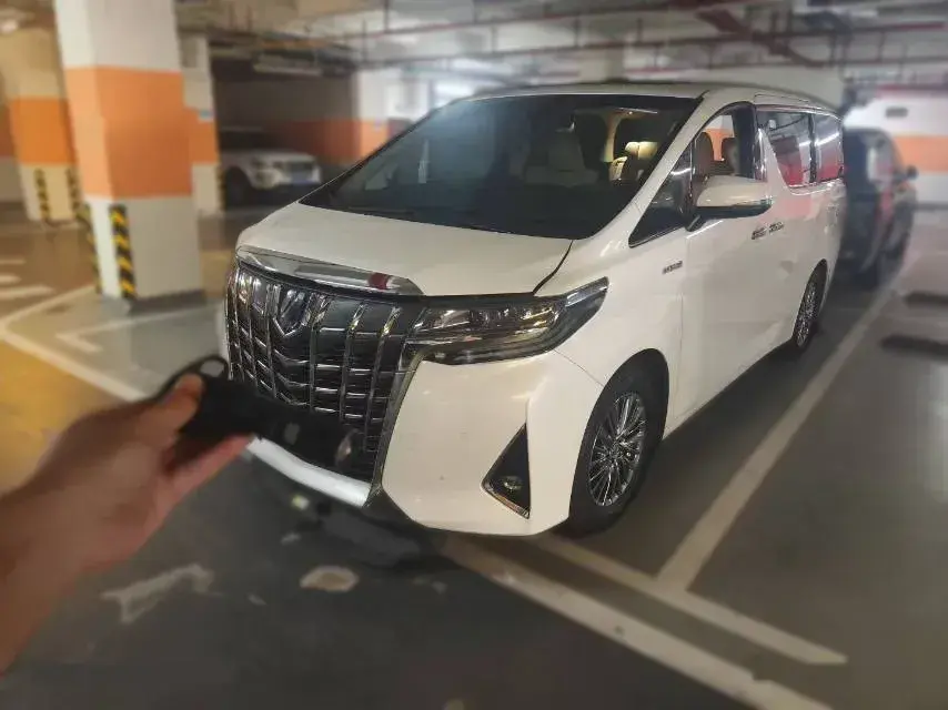 2019 Toyota Alphard 2.5L 117HP L4 E-CVT Hybrid
