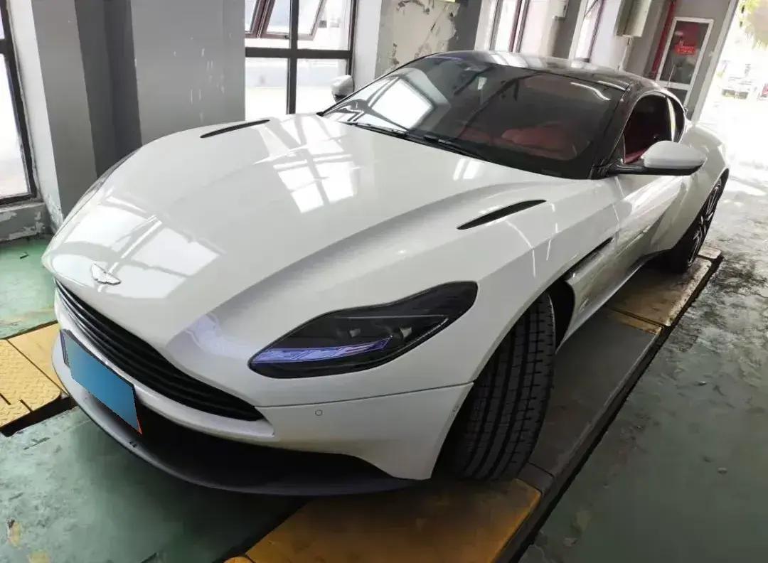 2019 Aston Martin DB11 4.0T 510HP V8 8AT