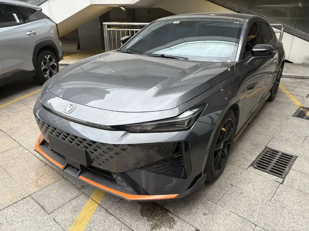 2022 ChangAn UNI-V 1.5T 188HP L4 7DCT