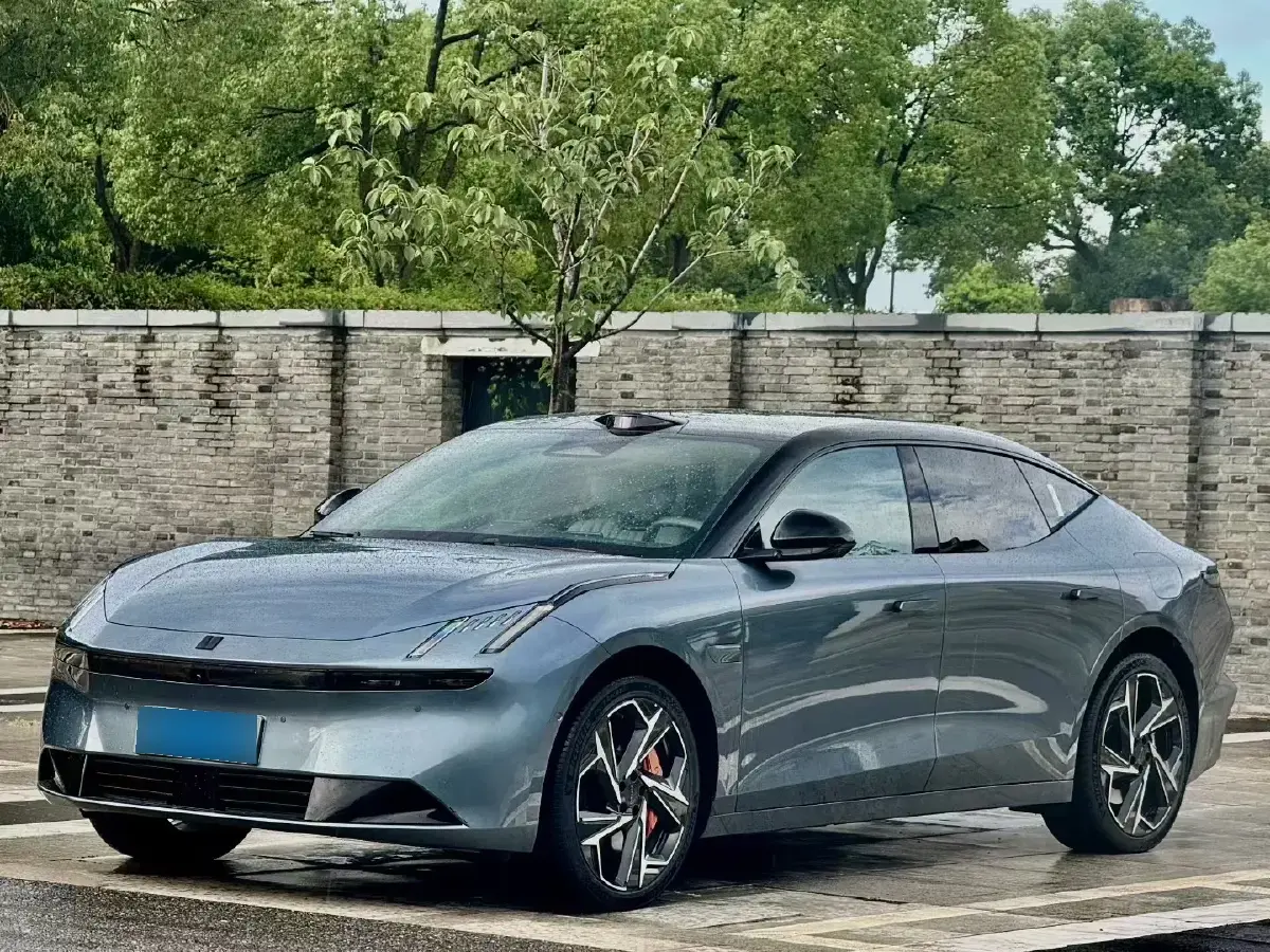 2025 LYNK&CO Z10 BEV 95KWH