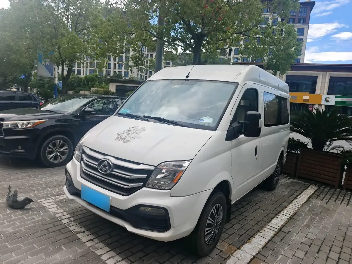 2019 MAXUS XinTu V80 2.5T 136HP L4 6MT