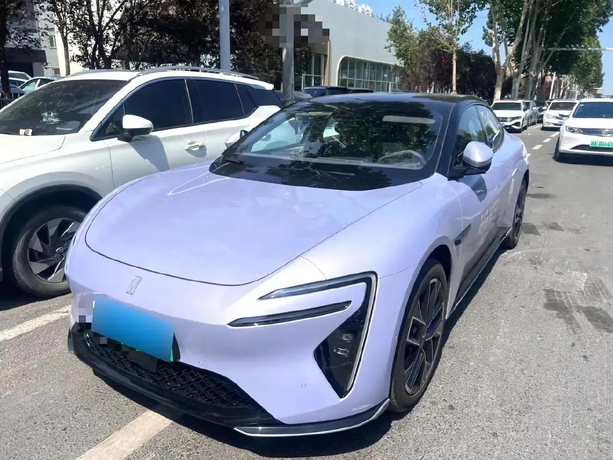 2025 Avatr 06 REEV 156HP REEV