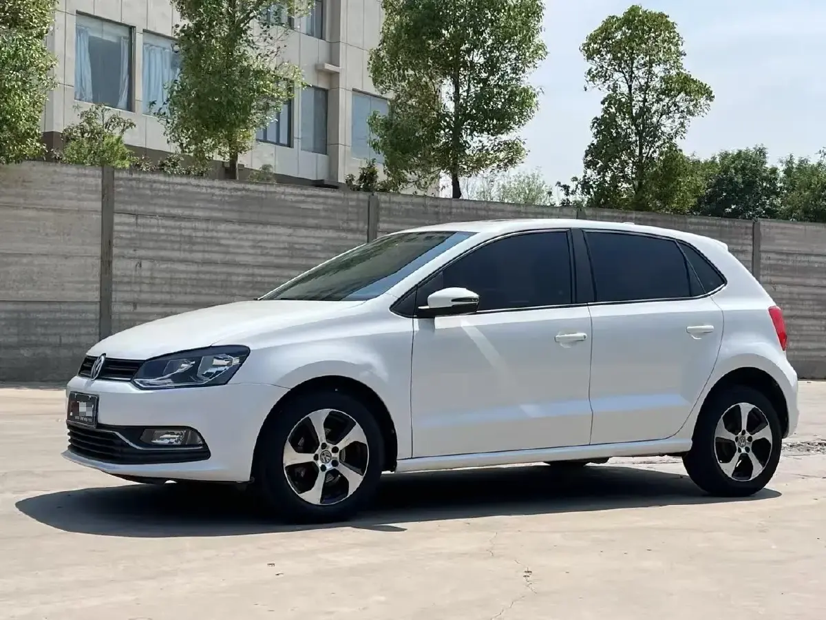 2018 Volkswagen Polo 1.5L 110HP L4 6AT
