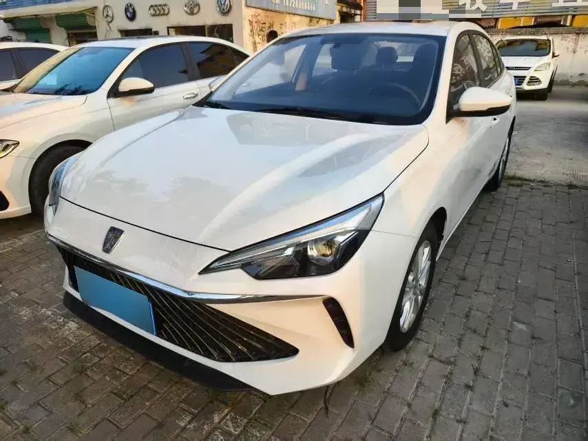 2023 Roewe i5 1.5L 129HP L4 CVT