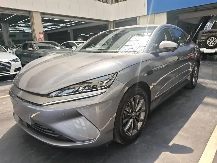 2025 BYD QinL BEV