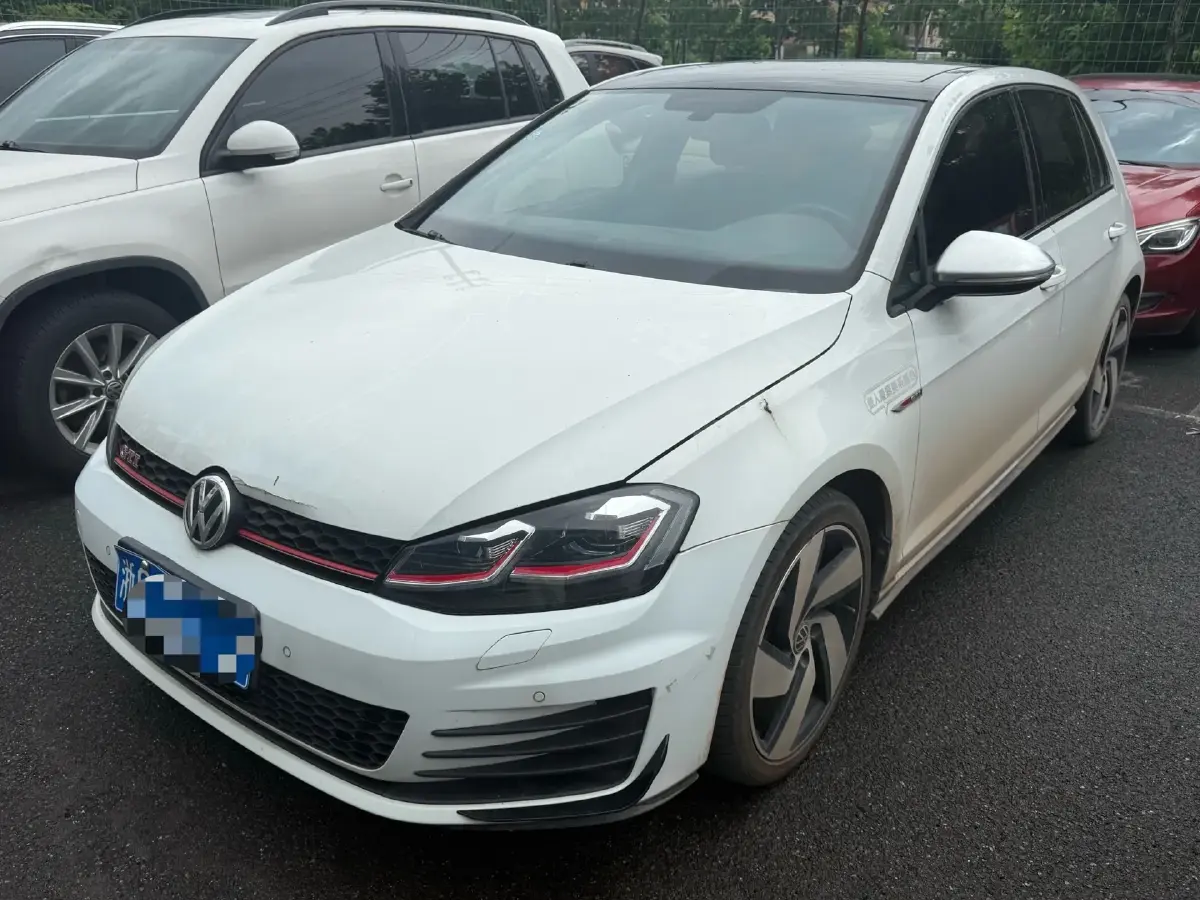 2016 Volkswagen GolfGTI 2.0T 220HP L4 7DCT