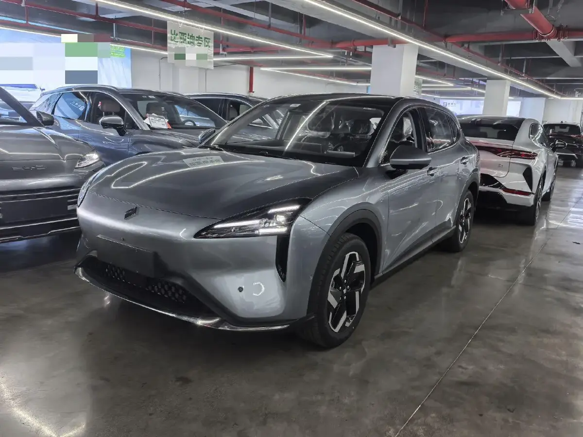 2024 BaoJun Cloud Sea BEV 56.7KWH