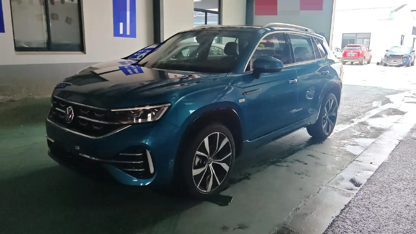 2023 Volkswagen Tayron 2.0T 220HP L4 7DCT