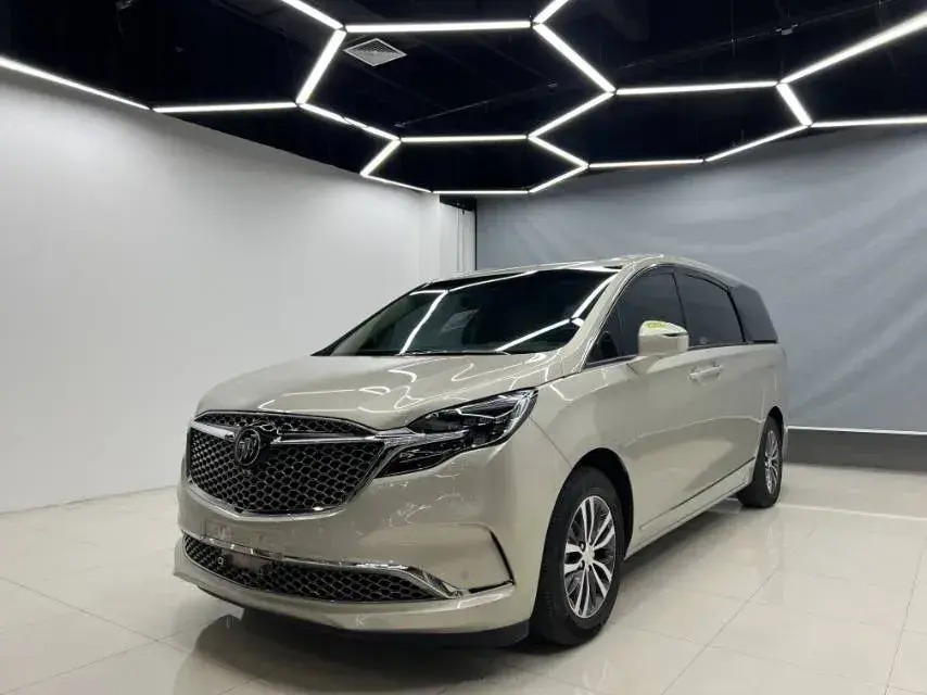 2022 Buick GL8 2.0T 237HP L4 9AT 2022 Buick GL8 2.0T 237HP L4 9AT