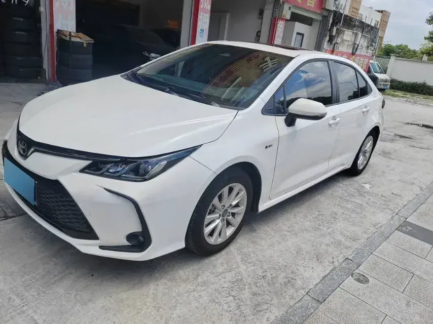 2024 Toyota Corolla 1.8L 98HP L4 E-CVT Hybrid