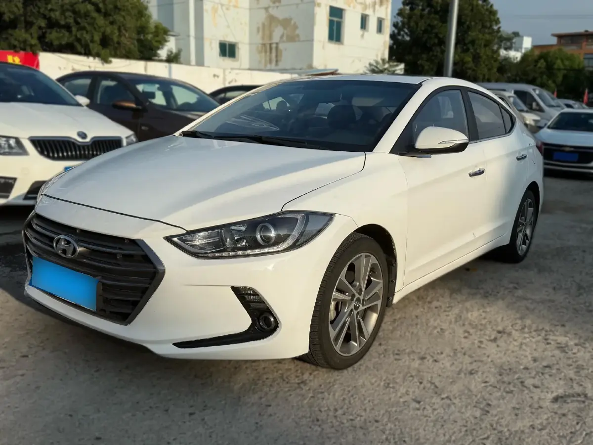 2016 Hyundai Elantra 1.6L 130HP L4 6AT