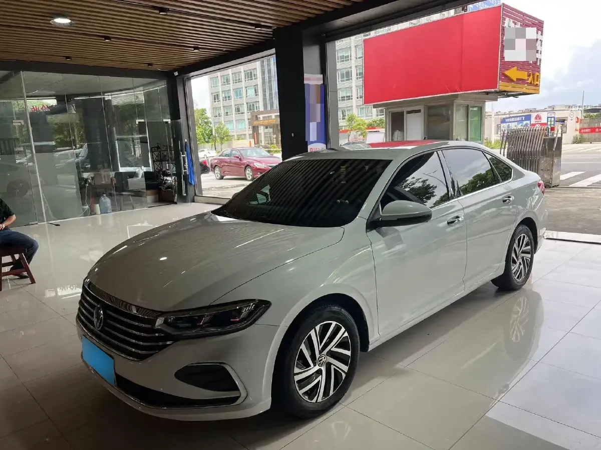 2023 Volkswagen Lavida 1.5L 113HP L4 6AT