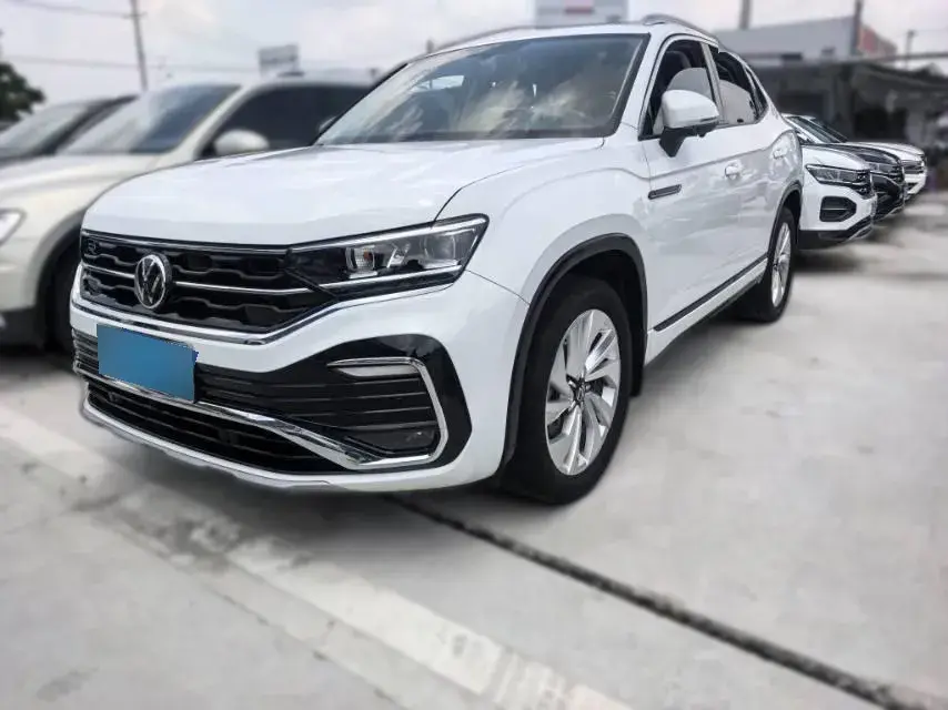 2020 Volkswagen Tayron X 2.0T 186HP L4 7DCT