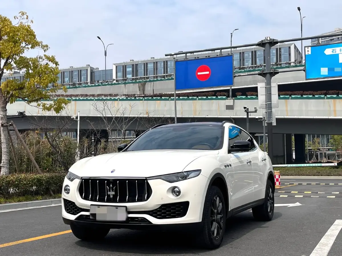 2019 Maserati Levante 3.0T 350HP V6 8AT